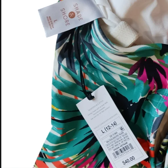 Shade & Shore Plunge Neck Tropical Swimsuit - Picture 8 of 10